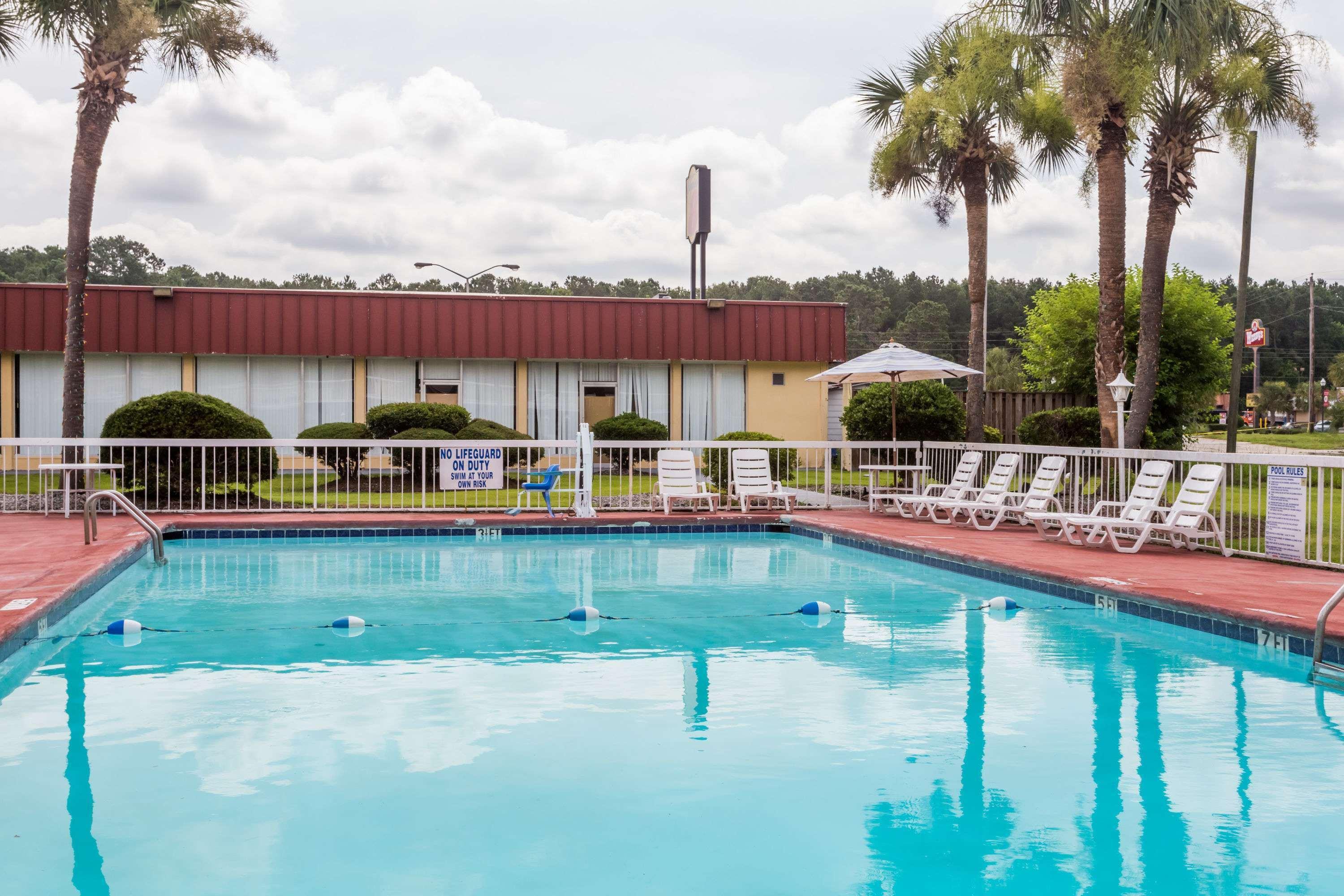 Super 8 By Wyndham Hardeeville - Savannah North Экстерьер фото