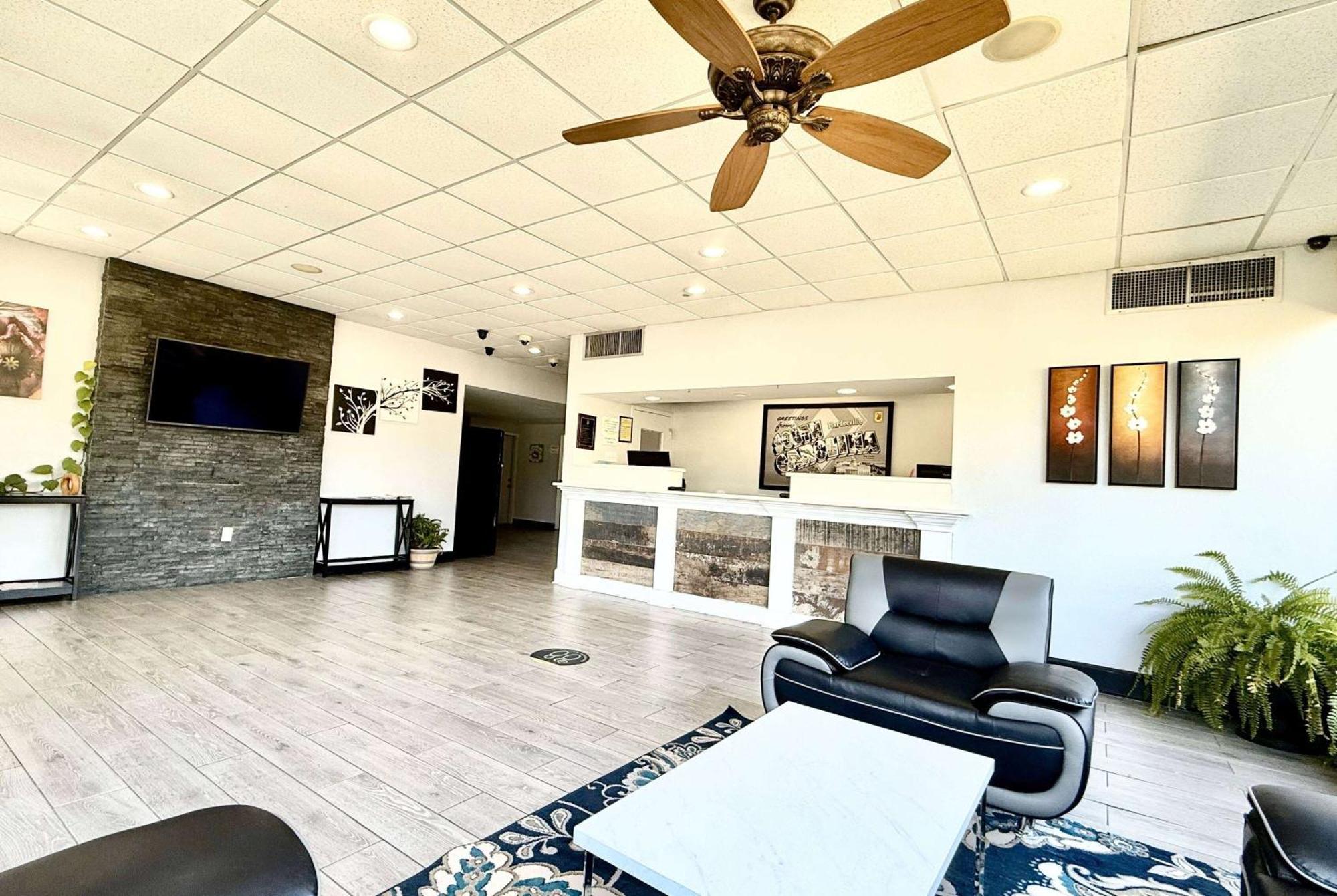 Super 8 By Wyndham Hardeeville - Savannah North Экстерьер фото