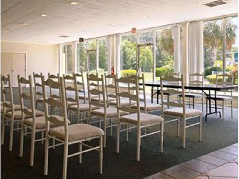 Super 8 By Wyndham Hardeeville - Savannah North Экстерьер фото